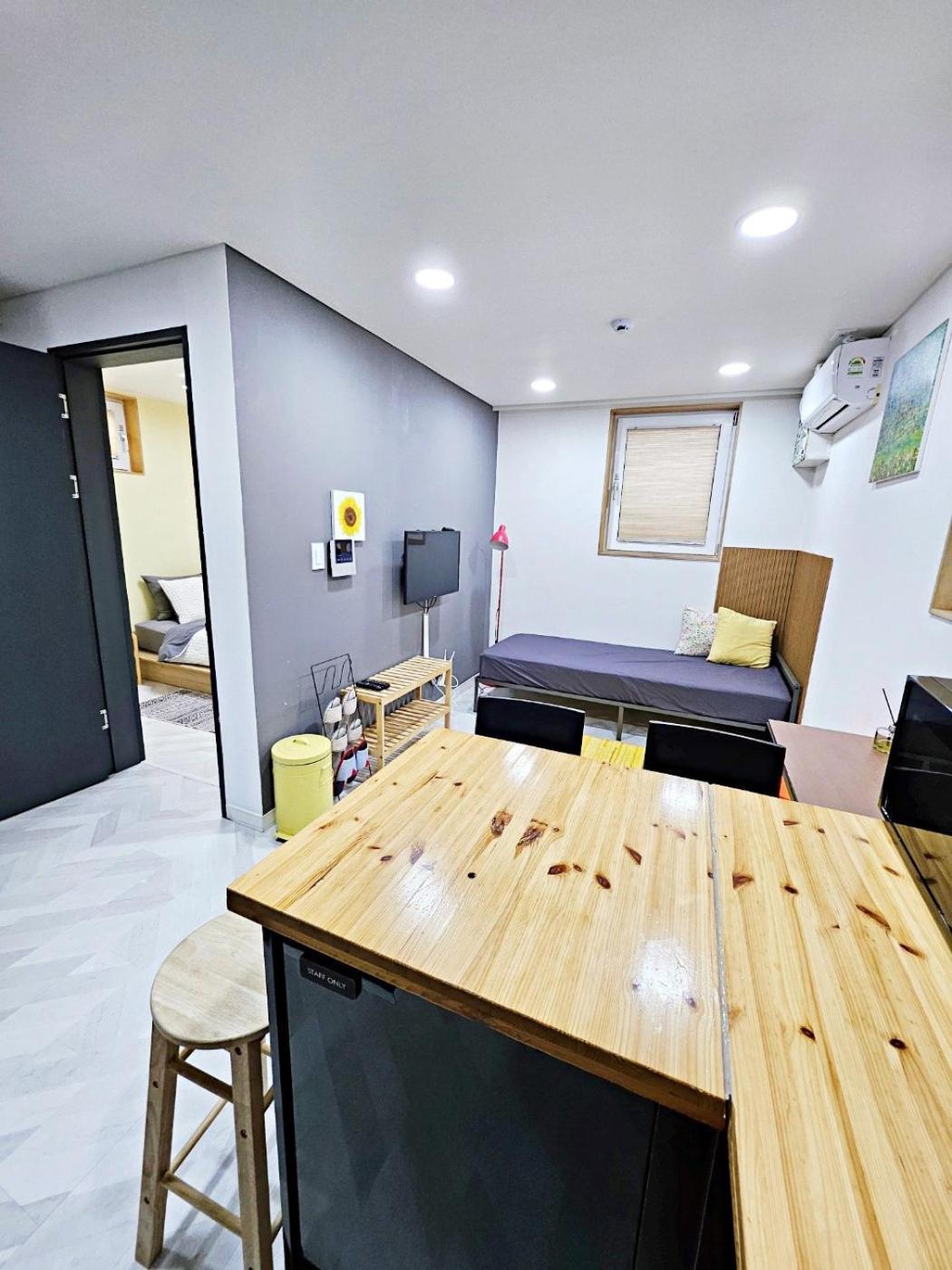 Cozy Near Hongdae Sogang Ewha *