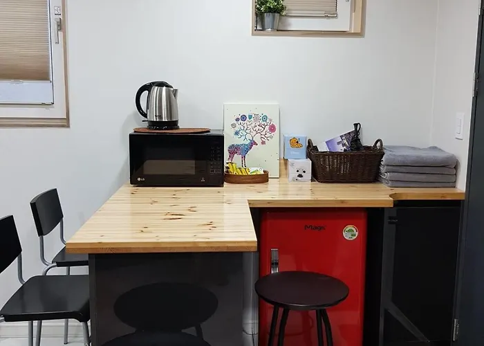 Cozy Apartment Near Hongdae Sogang Ewha